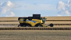 Аграрії Сумщини: 15% врожаю зібрано